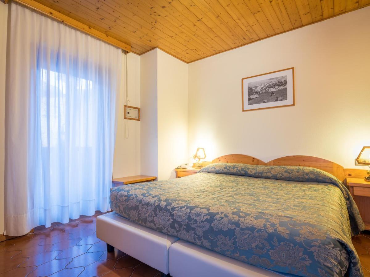 Albergo Dimaro Wellness Hotel Eksteriør billede