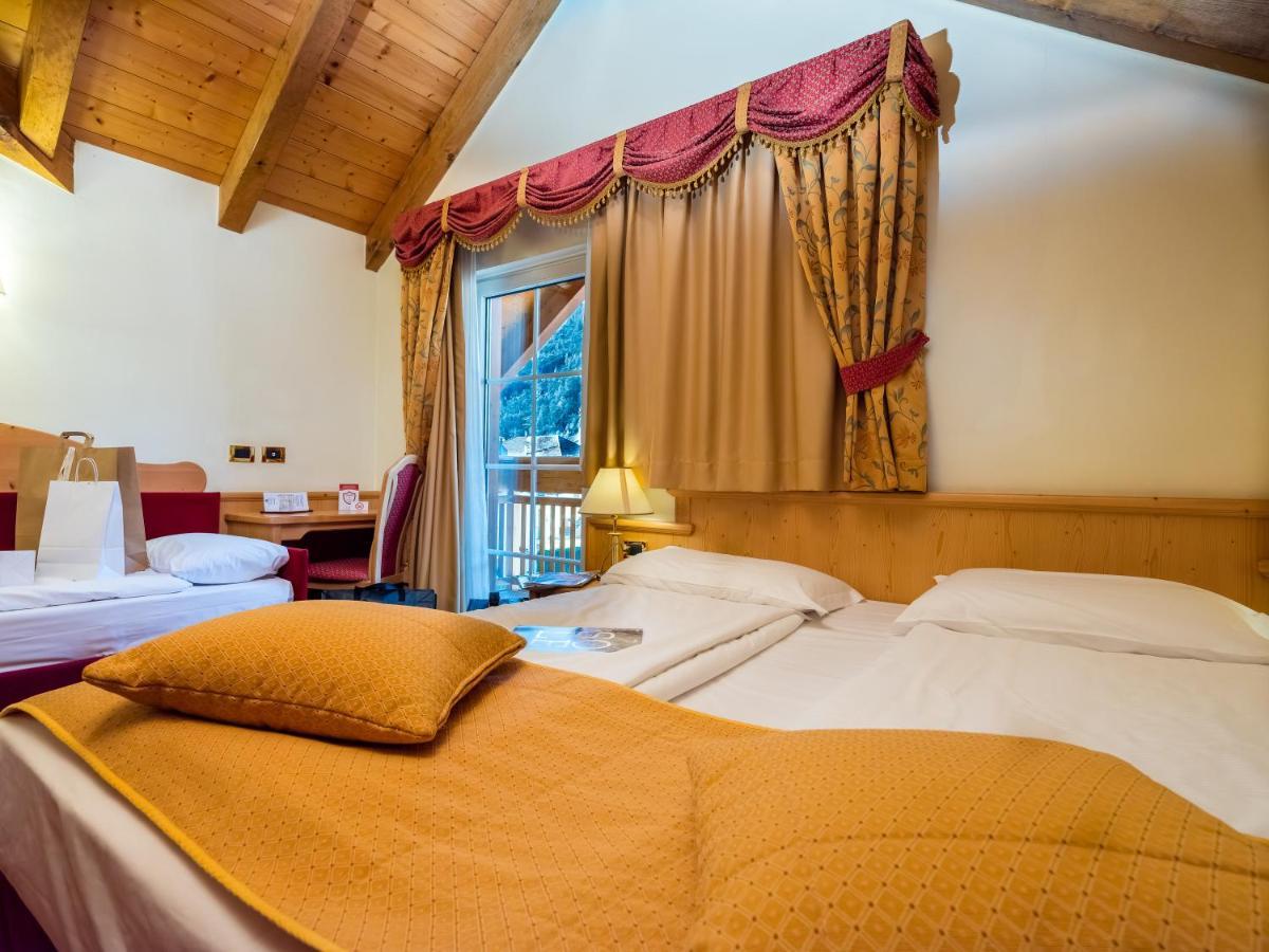 Albergo Dimaro Wellness Hotel Eksteriør billede