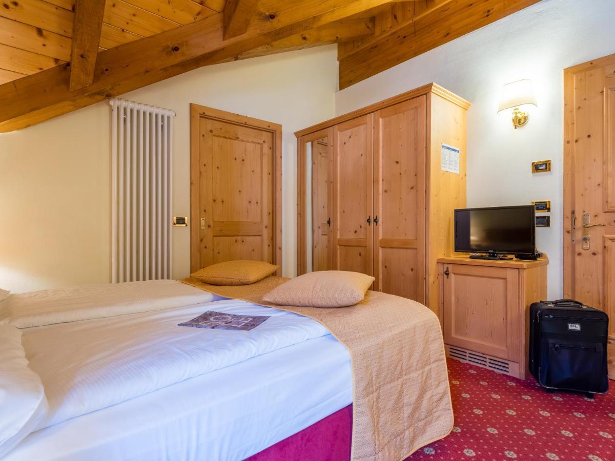 Albergo Dimaro Wellness Hotel Eksteriør billede